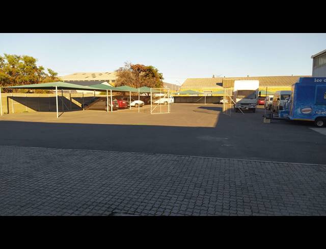 400M² WAREHOUSE TO LET IN EPPING INDUSTRIAL